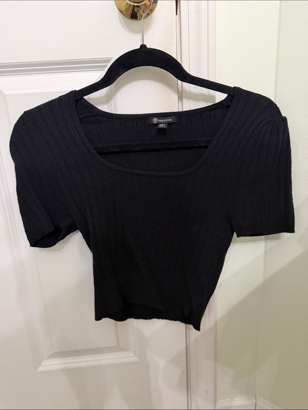 Versona Black Knit Scoop Neck Women's Top Size M Short Sleeve Shirt